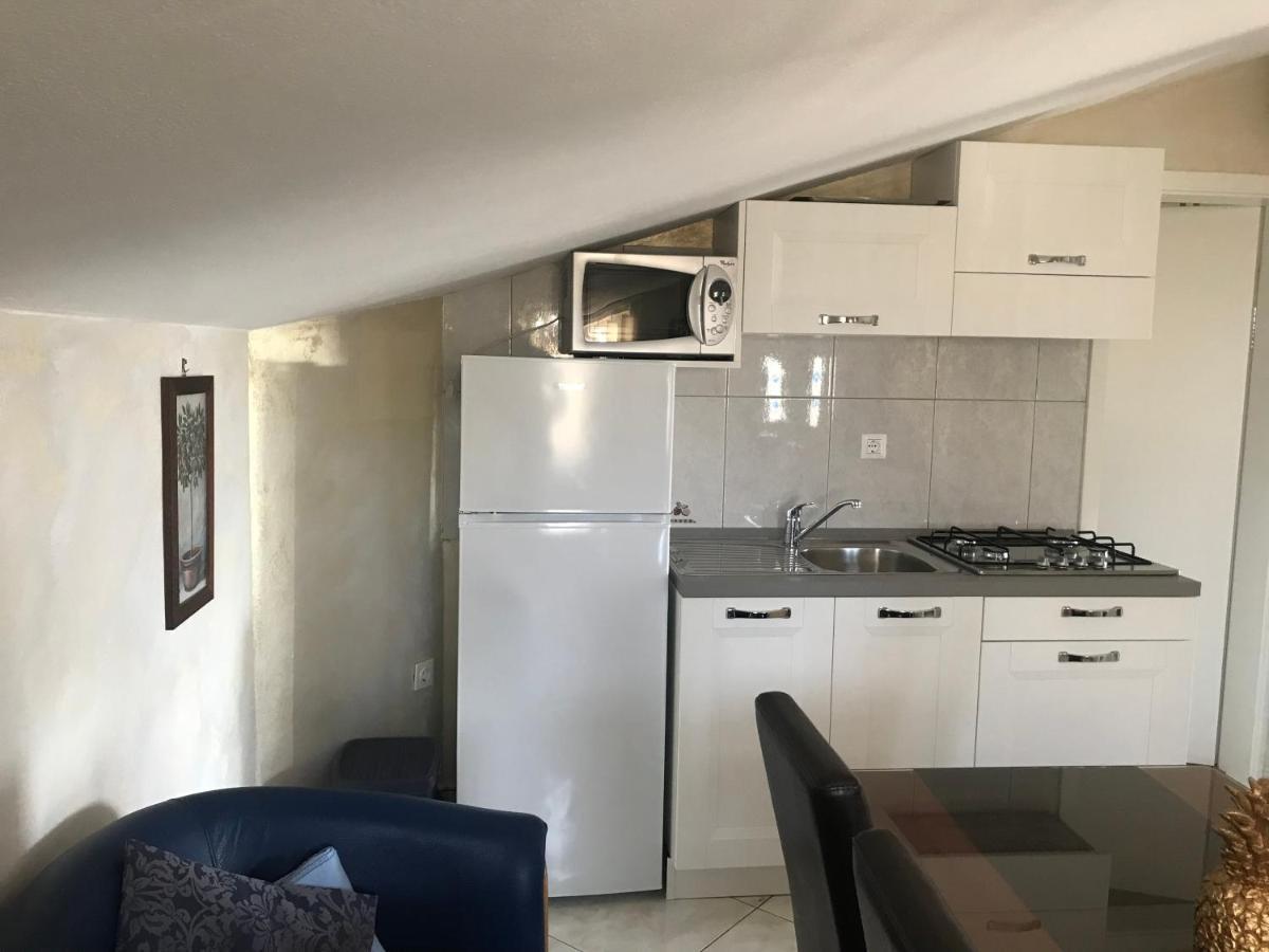 Apartments Barbara Πόρετς Εξωτερικό φωτογραφία