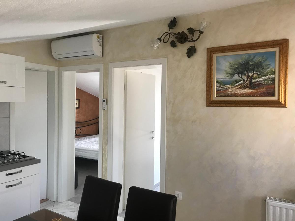 Apartments Barbara Πόρετς Εξωτερικό φωτογραφία