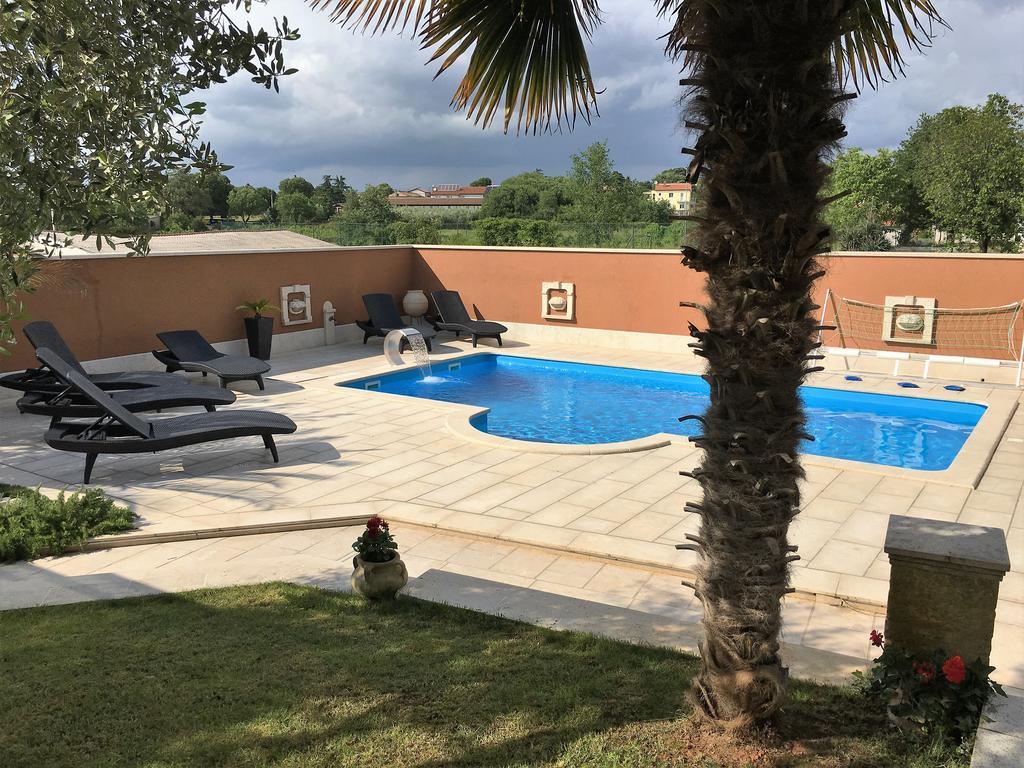 Apartments Barbara Πόρετς Εξωτερικό φωτογραφία