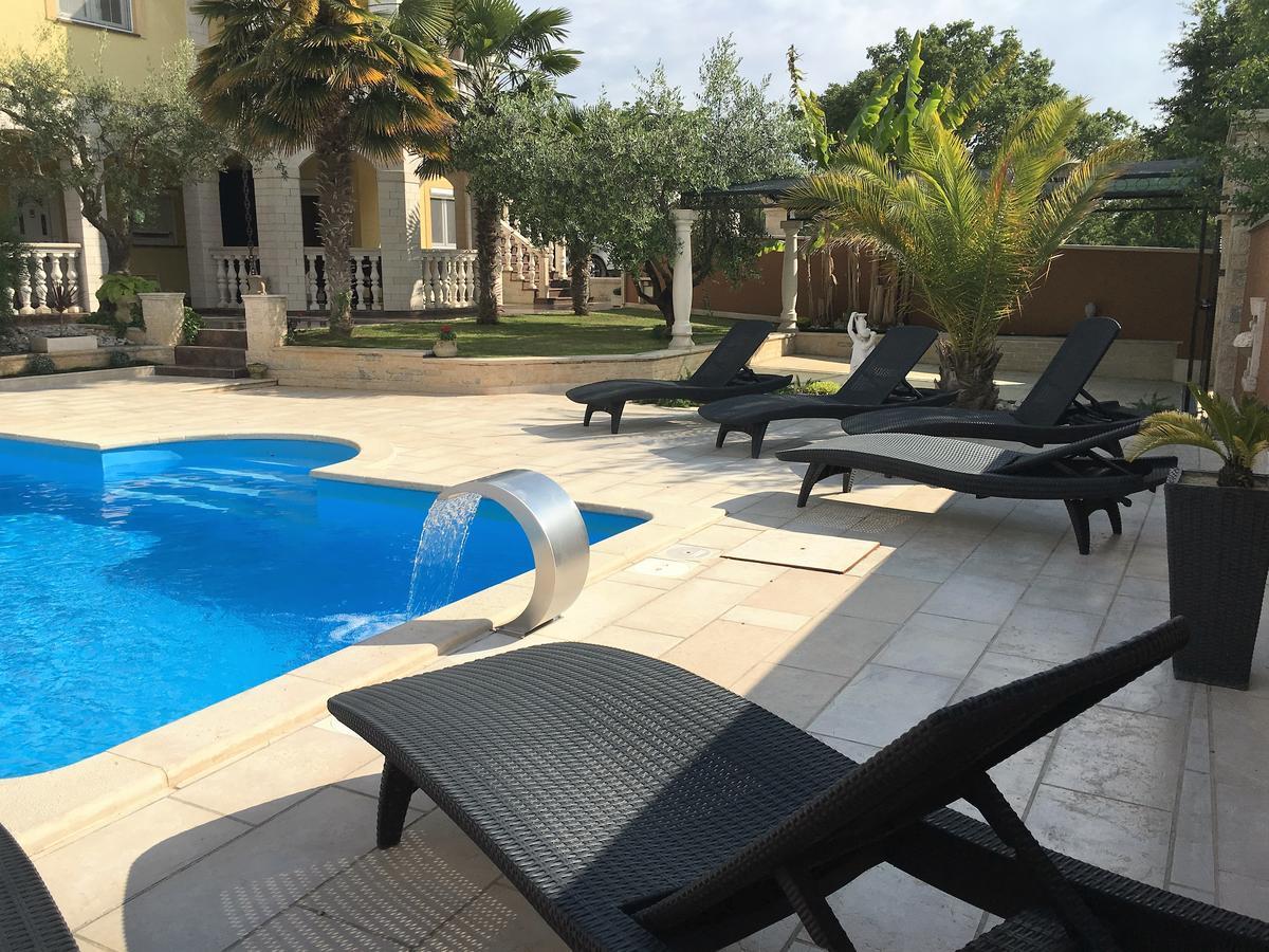 Apartments Barbara Πόρετς Εξωτερικό φωτογραφία